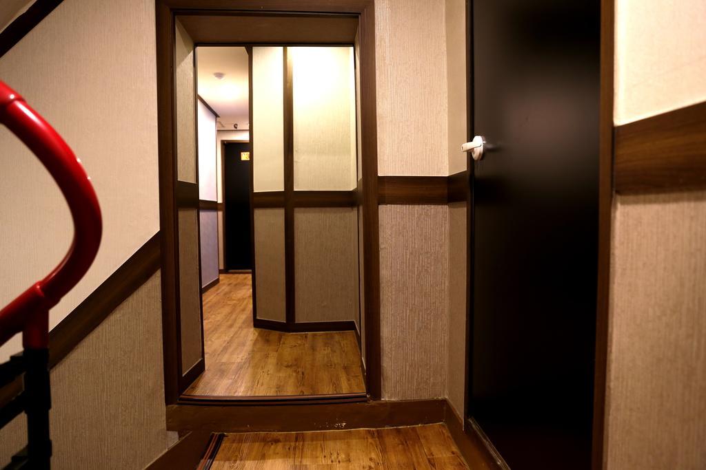 Kingkong Hotel Myeongdong Seúl Exterior foto