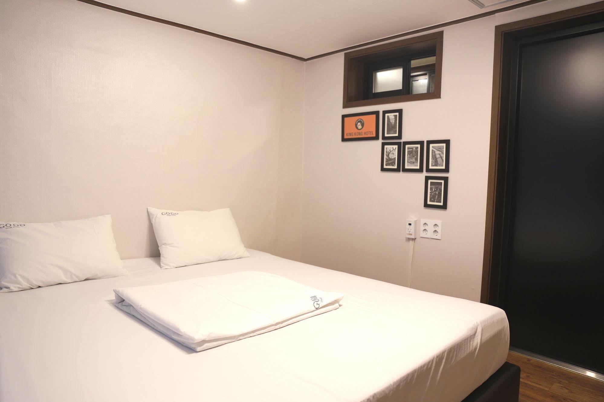 Kingkong Hotel Myeongdong Seúl Exterior foto